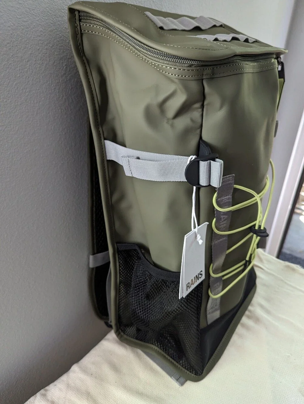 RAINS Trail Mountaineer Waterproof Backpack 22L - Green NWT